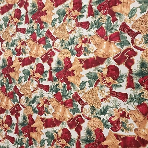 Vintage Christmas Table Cloth 70x53 - Picture 3 of 6